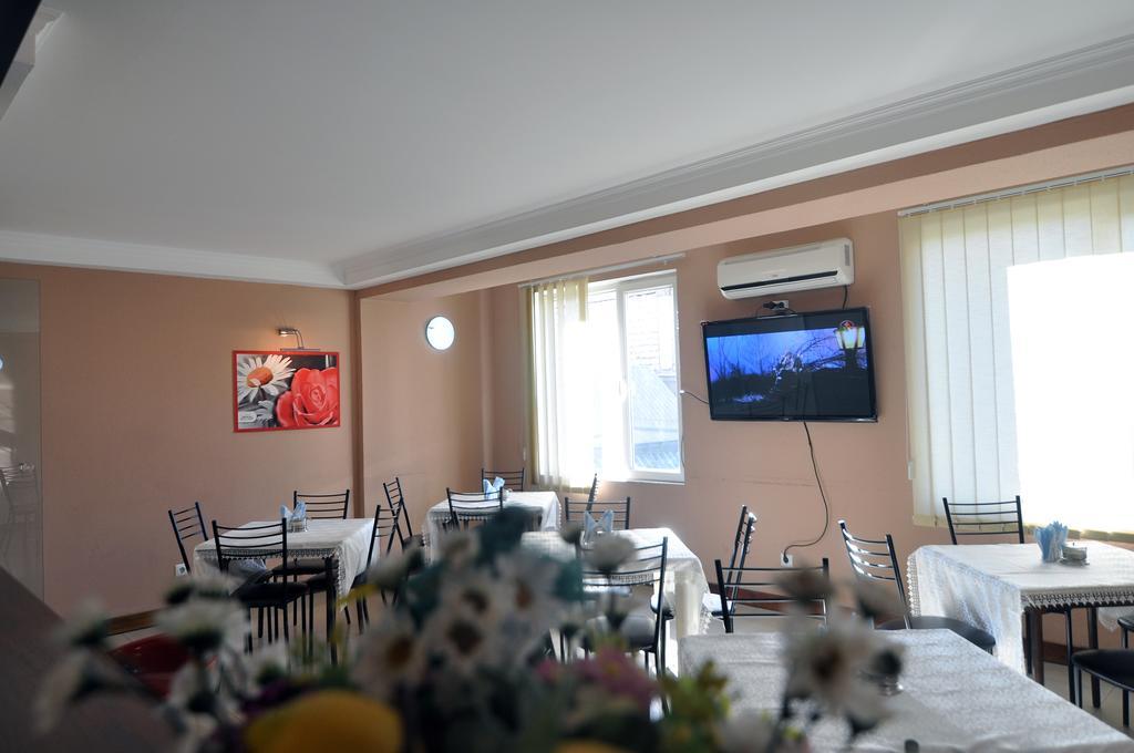 Sun Rise Hotel Tbilisi Ngoại thất bức ảnh