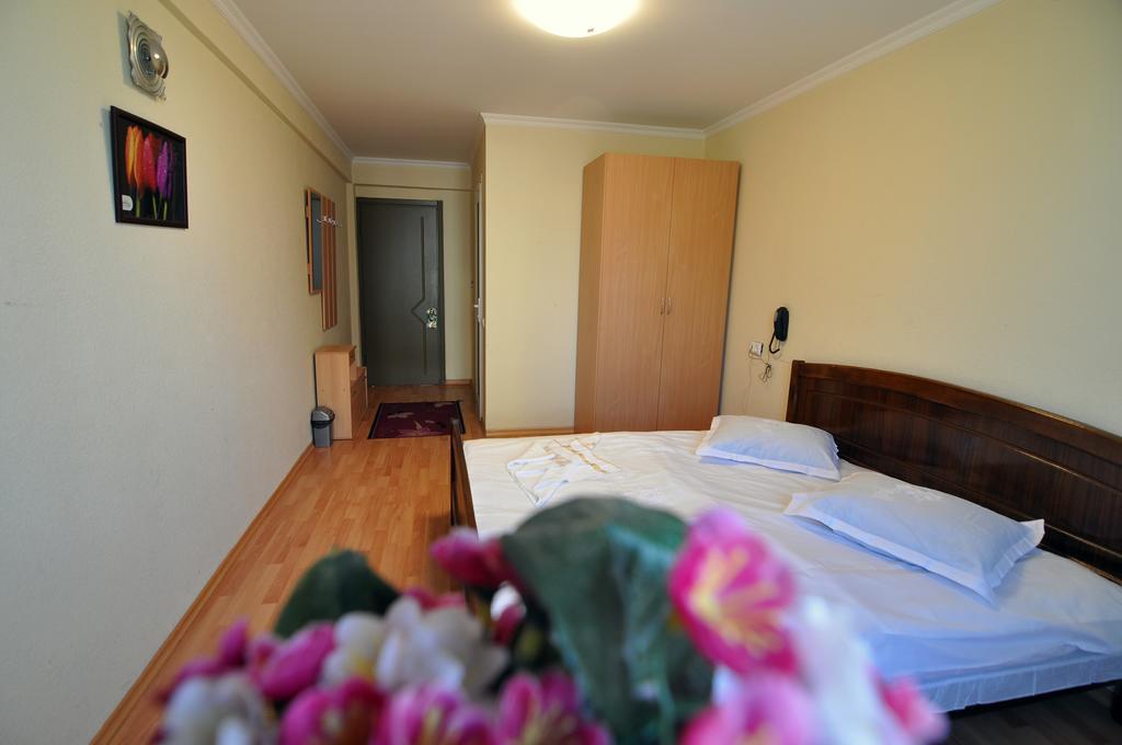 Sun Rise Hotel Tbilisi Phòng bức ảnh
