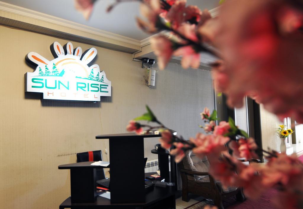 Sun Rise Hotel Tbilisi Ngoại thất bức ảnh